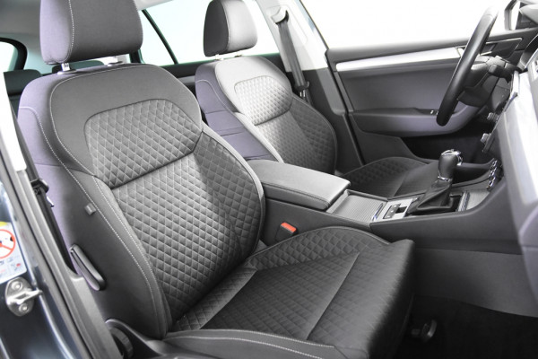Škoda Superb Combi 2.0 TDI Business Edition Plus *1ste Eigenaar*Navigatie*Stoelverwarming*