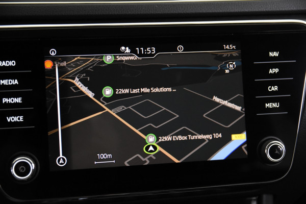 Škoda Superb Combi 2.0 TDI Business Edition Plus *1ste Eigenaar*Navigatie*Stoelverwarming*