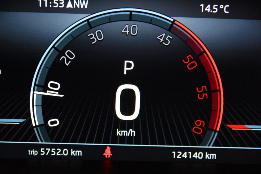 Škoda Superb Combi 2.0 TDI Business Edition Plus *1ste Eigenaar*Navigatie*Stoelverwarming*