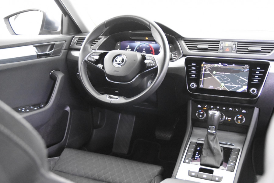 Škoda Superb Combi 2.0 TDI Business Edition Plus *1ste Eigenaar*Navigatie*Stoelverwarming*