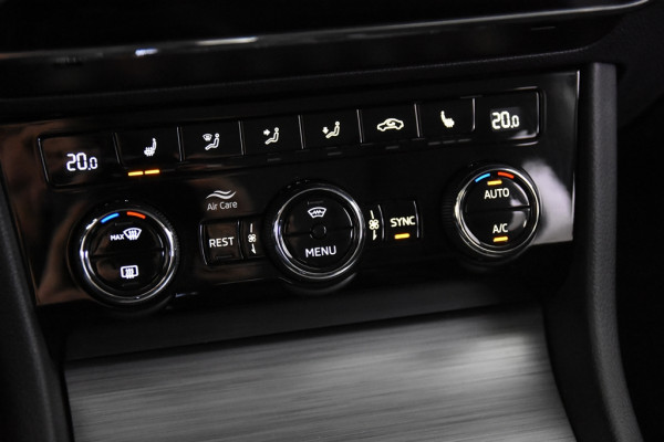 Škoda Superb Combi 2.0 TDI Business Edition Plus *1ste Eigenaar*Navigatie*Stoelverwarming*