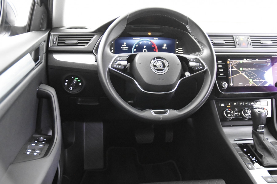 Škoda Superb Combi 2.0 TDI Business Edition Plus *1ste Eigenaar*Navigatie*Stoelverwarming*