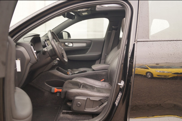 Volvo XC40 Recharge P8 AWD R-Design -PANO-NAVI-ECC-