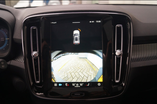 Volvo XC40 Recharge P8 AWD R-Design -PANO-NAVI-ECC-