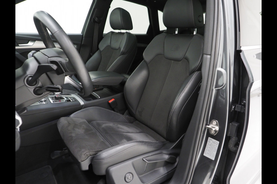 Audi Q5 55 TFSI e quattro Competition | Panoramadak | Luchtvering | Trekhaak | Adaptive Cruise | Keyless | Carplay