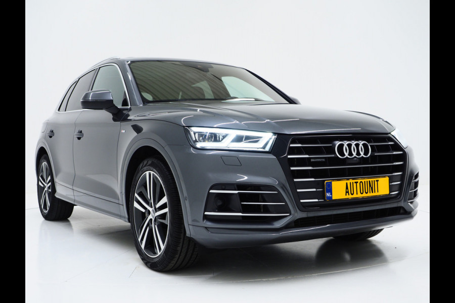 Audi Q5 55 TFSI e quattro Competition | Panoramadak | Luchtvering | Trekhaak | Adaptive Cruise | Keyless | Carplay