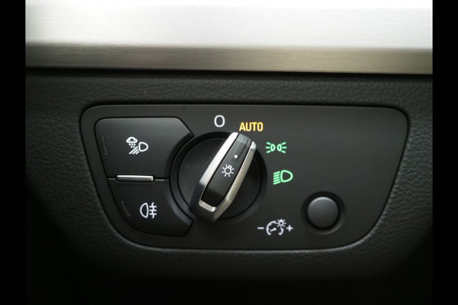 Audi Q5 55 TFSI e quattro Competition | Panoramadak | Luchtvering | Trekhaak | Adaptive Cruise | Keyless | Carplay