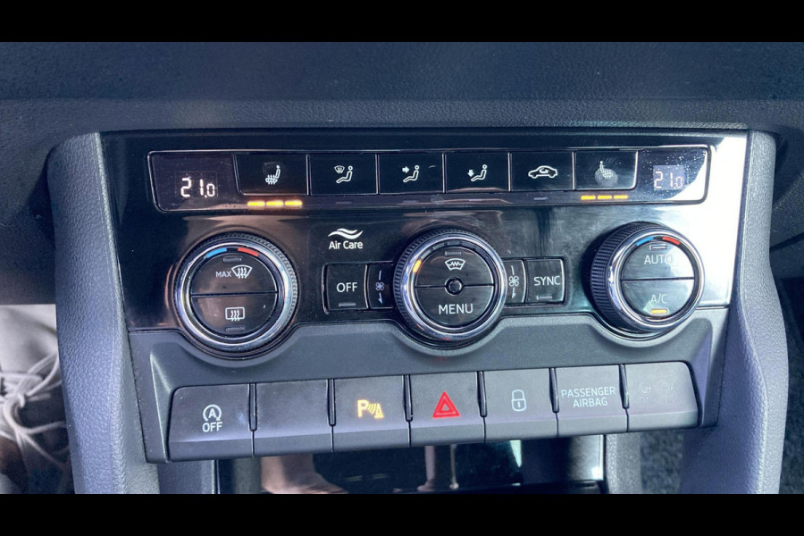 Škoda Karoq 1.5 TSI ACT 150pk DSG Sportline Business Navigatie Camera Acc Carplay