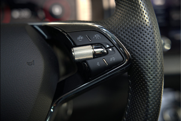 Škoda Karoq 1.5 TSI ACT Sportline Business | Panoramadak | Stoelverwarming | Stuurverwarming | Canton | Keyless | Apple Carplay | Camera | Adaptive Cruise Control | Dodehoekdetectie