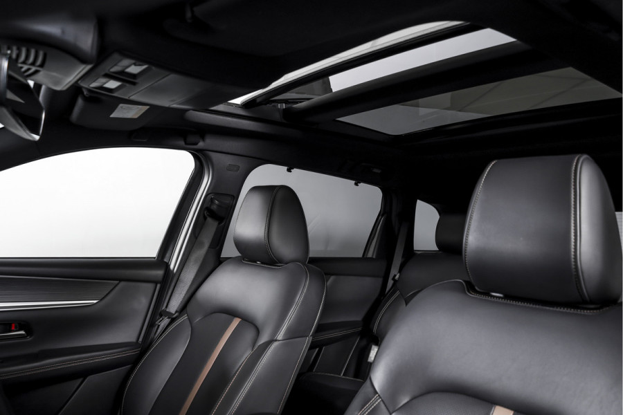 Mazda CX-80 2.5 e-SkyActiv PHEV Homura Plus 7p. | S/K-Panodak | Adapt. Cruise | Elek. Stoel-+verwarming & Ventilatie | Leder | HUD | 360 Camera | Bose | NAV+App. Connect | LM 20" | 9375