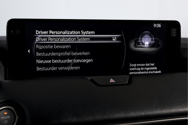 Mazda CX-80 2.5 e-SkyActiv PHEV Homura Plus 7p. | S/K-Panodak | Adapt. Cruise | Elek. Stoel-+verwarming & Ventilatie | Leder | HUD | 360 Camera | Bose | NAV+App. Connect | LM 20" | 9375