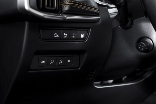 Mazda CX-80 2.5 e-SkyActiv PHEV Homura Plus 7p. | S/K-Panodak | Adapt. Cruise | Elek. Stoel-+verwarming & Ventilatie | Leder | HUD | 360 Camera | Bose | NAV+App. Connect | LM 20" | 9375