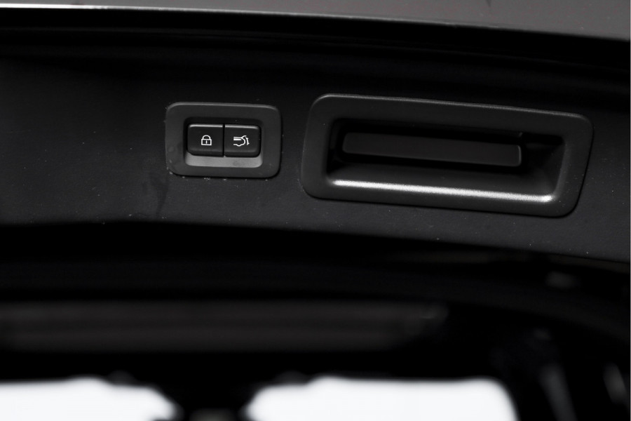Mazda CX-80 2.5 e-SkyActiv PHEV Homura Plus 7p. | S/K-Panodak | Adapt. Cruise | Elek. Stoel-+verwarming & Ventilatie | Leder | HUD | 360 Camera | Bose | NAV+App. Connect | LM 20" | 9393