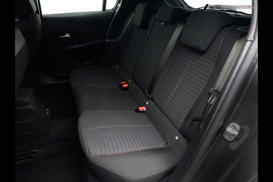 Peugeot 208 1.2 PureTech Active Pack 100pk (APPLE CARPLAY,LED VERLICHTING,CLIMATE,CRUISE,SPORTSTOELEN,LM-VELGEN,NIEUWE APK)