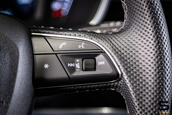 Audi Q3 35 TFSI S edition Competition|Pano|Cam|Leder|Garantie