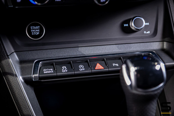 Audi Q3 35 TFSI S edition Competition|Pano|Cam|Leder|Garantie