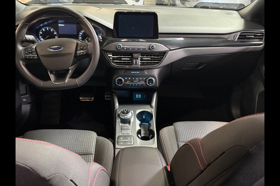 Ford Focus 1.5 EcoBoost ST Line Business | Pano | Camera | Navi - stoel-/stuurverwarming | Carplay | Keyless