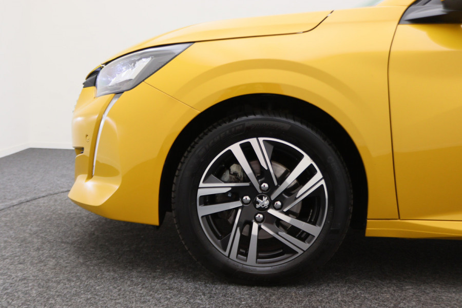 Peugeot 208 1.2 PureTech Blue Lease Allure LED, Keyless, Apple Carplay, Camera, PDC, 16"