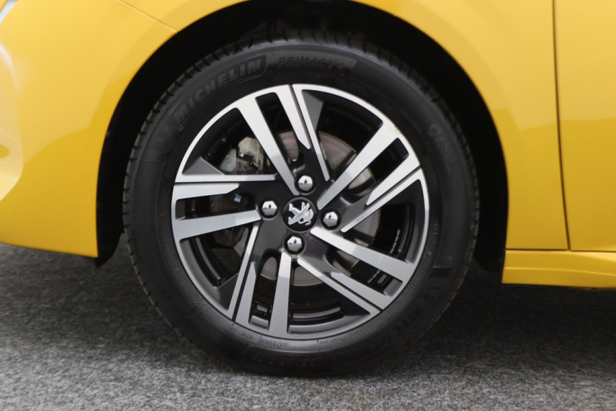 Peugeot 208 1.2 PureTech Blue Lease Allure LED, Keyless, Apple Carplay, Camera, PDC, 16"