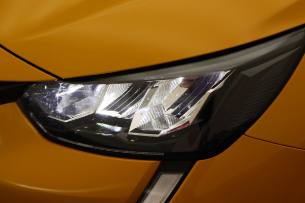 Peugeot 208 1.2 PureTech Blue Lease Allure LED, Keyless, Apple Carplay, Camera, PDC, 16"