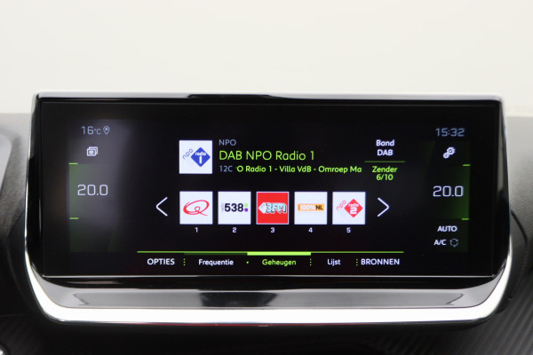 Peugeot 208 1.2 PureTech Blue Lease Allure LED, Keyless, Apple Carplay, Camera, PDC, 16"