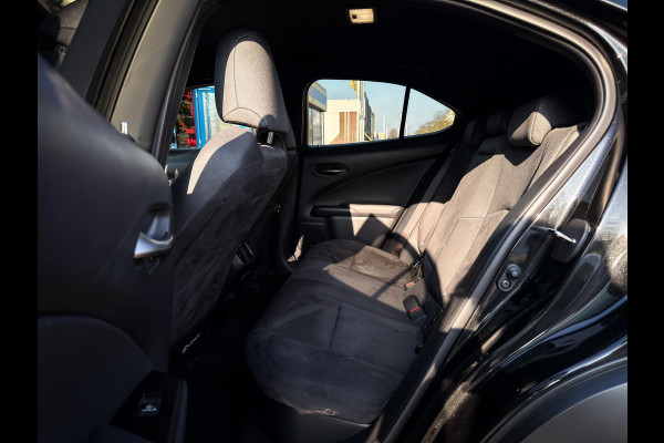 Lexus UX 250h Business Line|Stoel/stuurverwarming|Camera