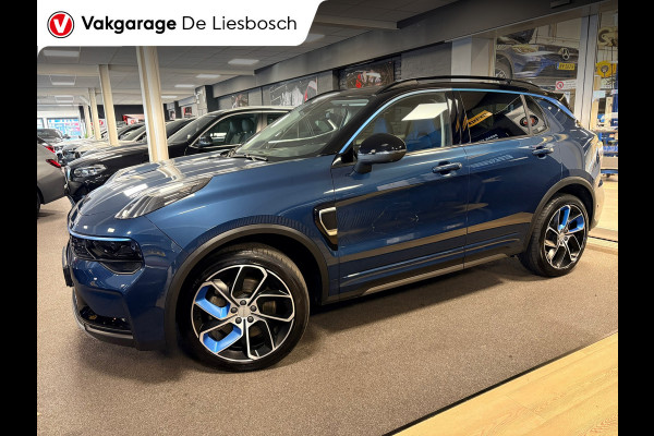 Lynk & Co 01 1.5 / pano / 360 camera / model 2023 / Infinity / navi / stoelverwarming