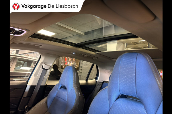 Lynk & Co 01 1.5 / pano / 360 camera / model 2023 / Infinity / navi / stoelverwarming