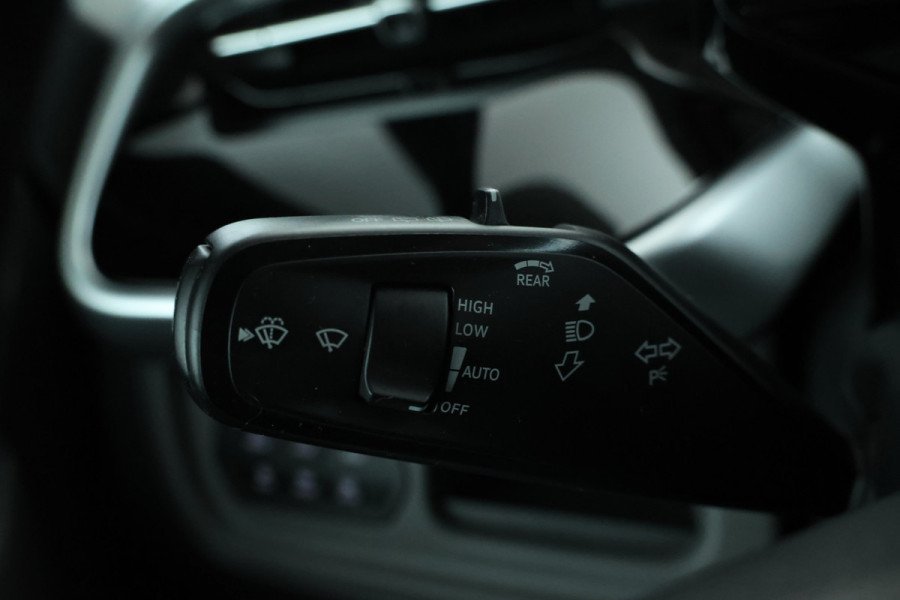 Volkswagen ID. Buzz Pro 77kWh 5 Persoons, 2x schuifdeur