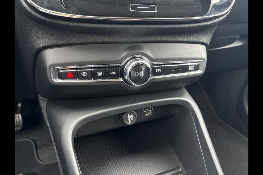 Volvo XC40 1.5 T4 Recharge R-Design Expression | Wegklapbare Trekhaak