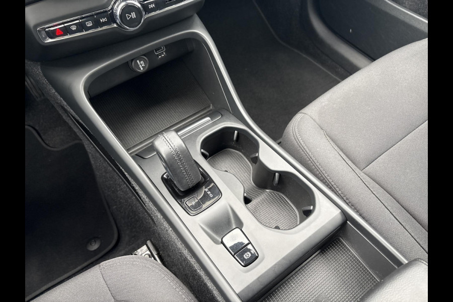 Volvo XC40 1.5 T4 Recharge R-Design Expression | Wegklapbare Trekhaak