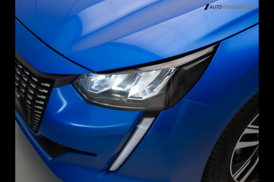 Peugeot 208 1.2 PureTech Allure (APPLE CARPLAY,LED,SPORTSTOELEN,CLIMATE,CRUISE,360 CAMERA,NAVIGATIE,LM-VELGEN,TOPCONDITIE)