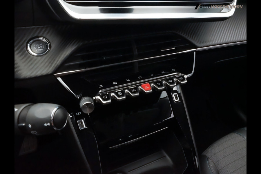 Peugeot 208 1.2 PureTech Allure (APPLE CARPLAY,LED,SPORTSTOELEN,CLIMATE,CRUISE,360 CAMERA,NAVIGATIE,LM-VELGEN,TOPCONDITIE)