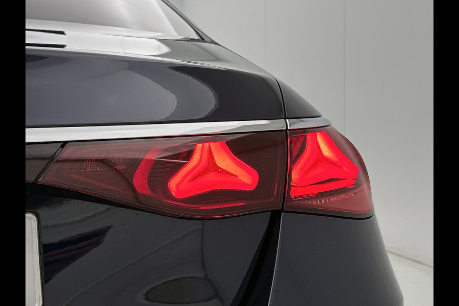 Mercedes-Benz E-Klasse 300 e Sport Edition | Premium pakket | Winterpakket | Nightpakket | Rijassistentiepakket Plus | 20 inch AMG velgen | Trekhaak | 360°-camera | MBUX Superscreen | Burmester® 4D sound system | Augmented Reality navigatie |