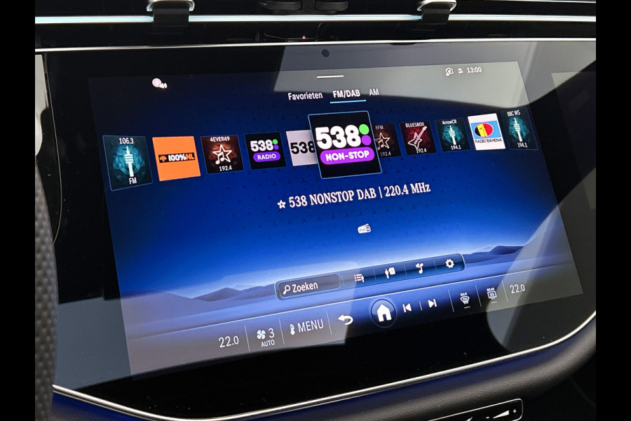 Mercedes-Benz E-Klasse 300 e Sport Edition | Premium pakket | Winterpakket | Nightpakket | Rijassistentiepakket Plus | 20 inch AMG velgen | Trekhaak | 360°-camera | MBUX Superscreen | Burmester® 4D sound system | Augmented Reality navigatie |