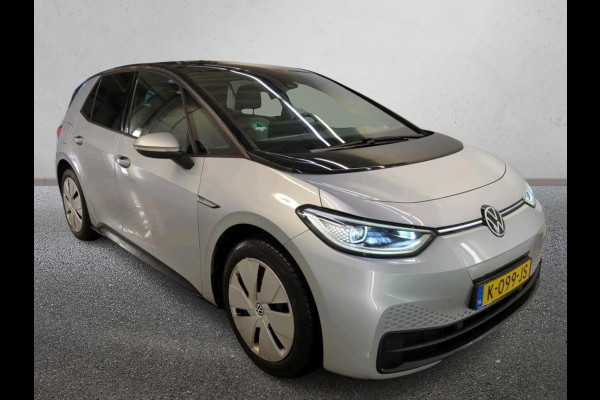 Volkswagen ID.3 Business 58 kWh Navigatie Apple Carplay/Android Auto Camera Parkeersensoren Adaptive Cruise Control Stoel- en stuurverwarming Climate Control