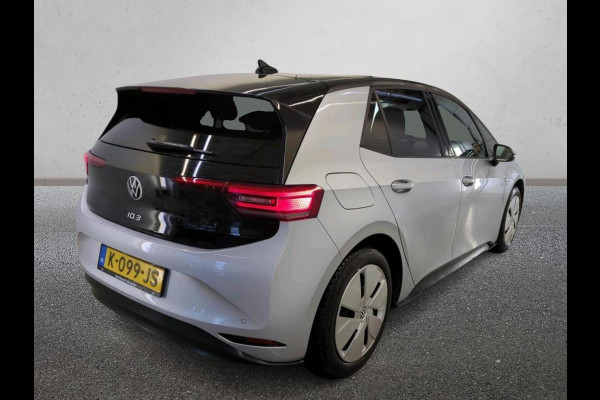 Volkswagen ID.3 Business 58 kWh Navigatie Apple Carplay/Android Auto Camera Parkeersensoren Adaptive Cruise Control Stoel- en stuurverwarming Climate Control