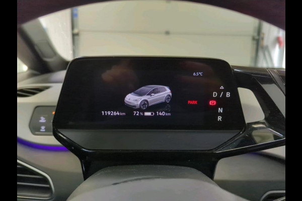 Volkswagen ID.3 Business 58 kWh Navigatie Apple Carplay/Android Auto Camera Parkeersensoren Adaptive Cruise Control Stoel- en stuurverwarming Climate Control