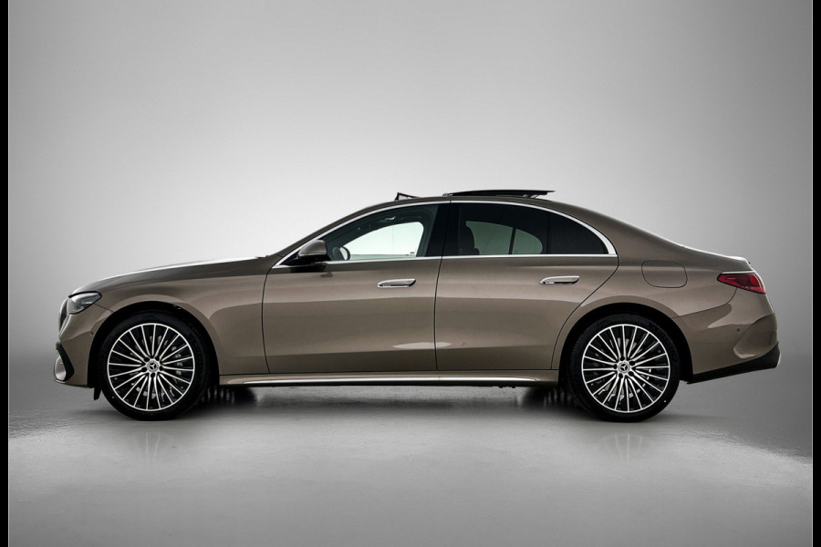 Mercedes-Benz E-Klasse 300 e Sport Edition | Premium pakket | Trekhaak | Leder pakket | Winter pakket | Stoelventilatie voor | Digital Light | 360° camera | Burmester® 4D surround sound system | MBUX Superscreen | Augmented Reality navigatie |