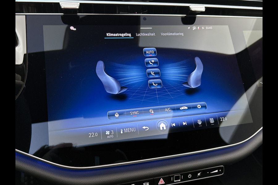 Mercedes-Benz E-Klasse 300 e Sport Edition | Premium pakket | Trekhaak | Leder pakket | Winter pakket | Stoelventilatie voor | Digital Light | 360° camera | Burmester® 4D surround sound system | MBUX Superscreen | Augmented Reality navigatie |