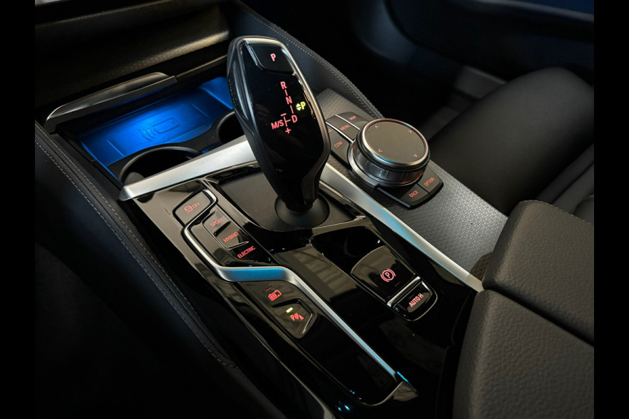 BMW 5 Serie 530e Edition Plus, M-pakket, Schuifdak, Laserlight, FULL-options