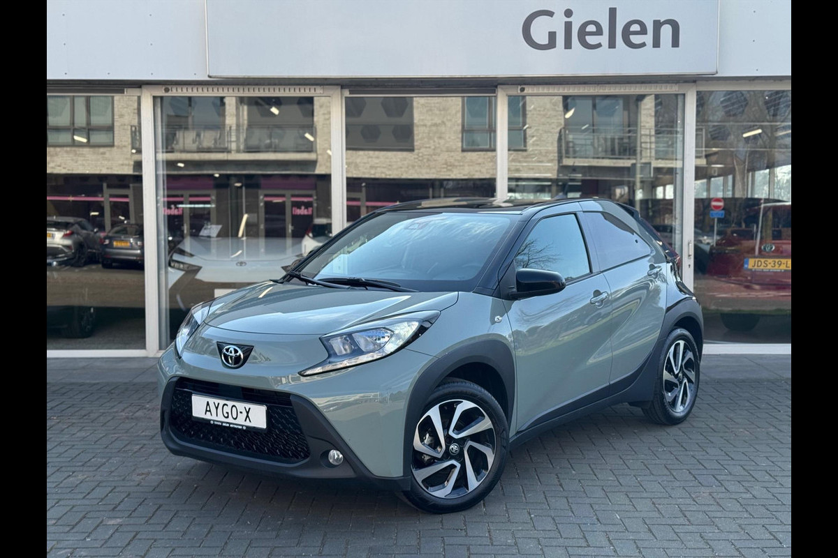 Toyota Aygo X 1.0 VVT-i MT Pulse Bi-tone | Urban Khaki, 17 inch, Privacy glass, Apple CarPlay/Android auto, Airconditioning, Parkeercamera