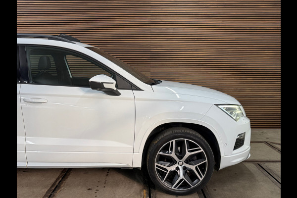 Seat Ateca 2.0 TSI FR 4DRIVE | Pano | Parkeerstuurassistent met Top View | Leder Pakket | Ambient | Exclusive Performance velgen |