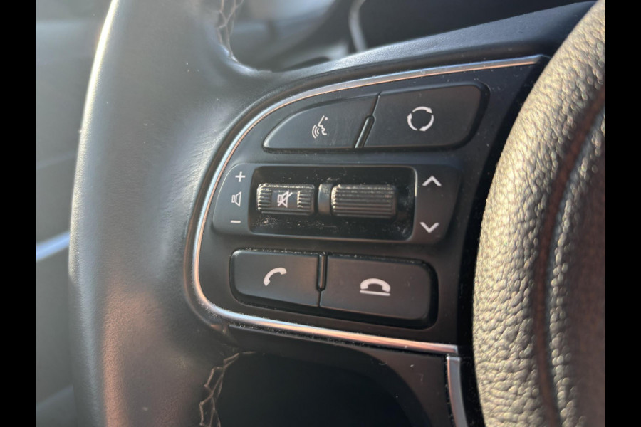 Kia Niro 1.6 GDi Hybrid DynamicLine | SCI | Navigatie | Camera | Half leder |