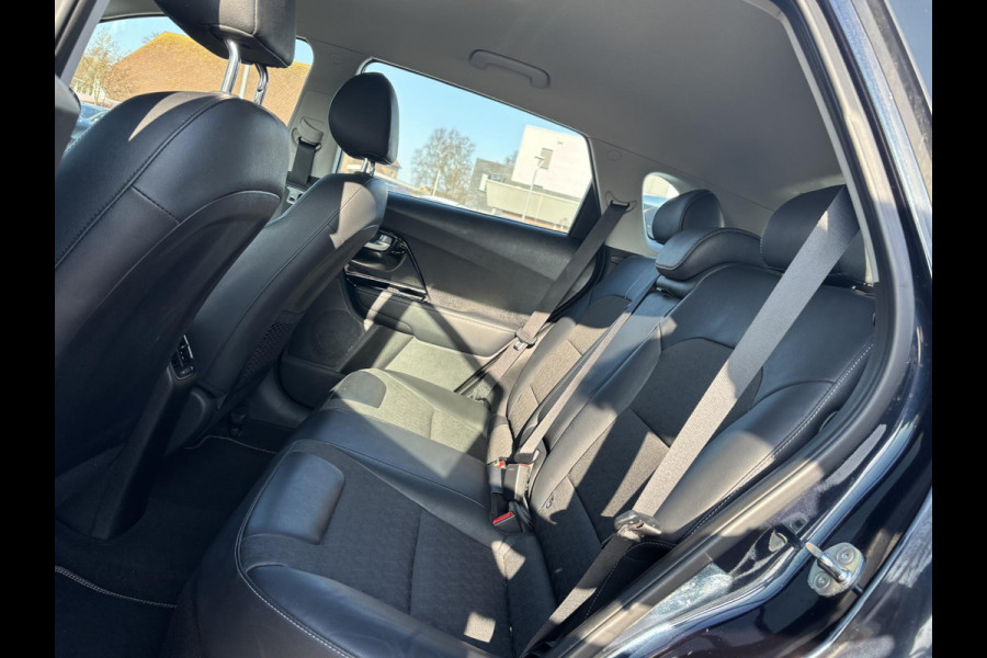 Kia Niro 1.6 GDi Hybrid DynamicLine | SCI | Navigatie | Camera | Half leder |