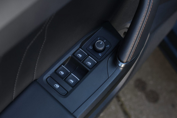 CUPRA Formentor VZ5 2.5 TSI *Schaalstoelen*Carbon*360 Camera*Beats*Uniek!*