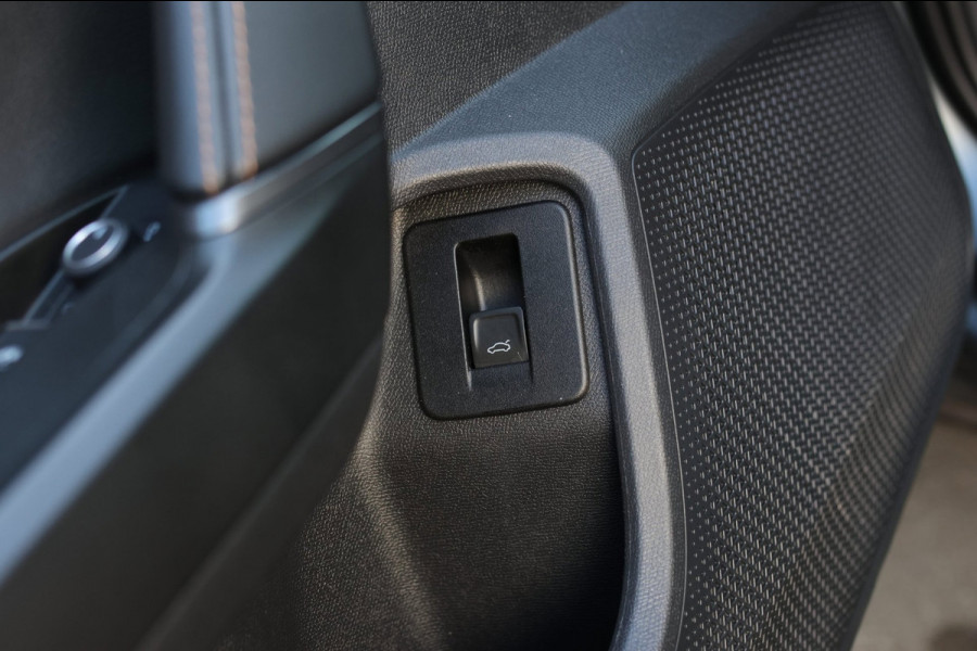 CUPRA Formentor VZ5 2.5 TSI *Schaalstoelen*Carbon*360 Camera*Beats*Uniek!*