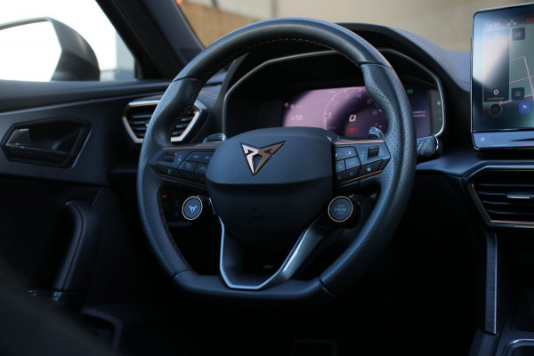 CUPRA Formentor VZ5 2.5 TSI *Schaalstoelen*Carbon*360 Camera*Beats*Uniek!*