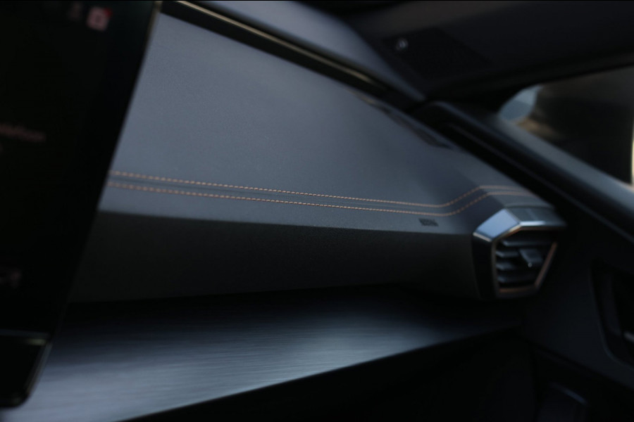 CUPRA Formentor VZ5 2.5 TSI *Schaalstoelen*Carbon*360 Camera*Beats*Uniek!*