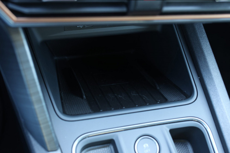 CUPRA Formentor VZ5 2.5 TSI *Schaalstoelen*Carbon*360 Camera*Beats*Uniek!*